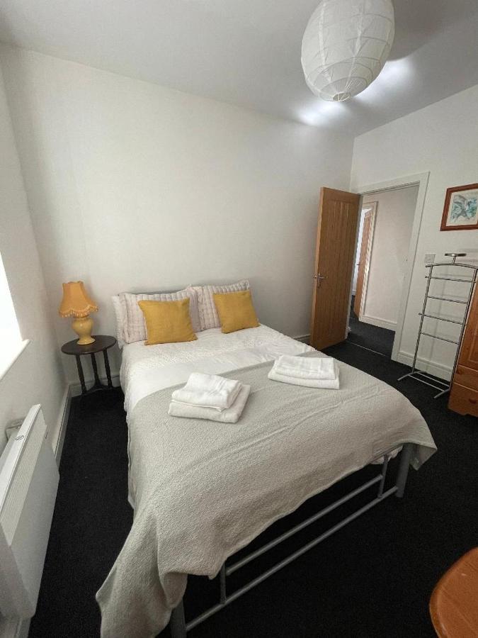 2 Bedroom Apartment In Kidderminster Ngoại thất bức ảnh